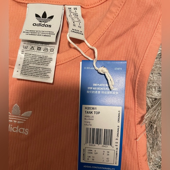 BNWT ADIDAS CROP TOP - Picture 3 of 5